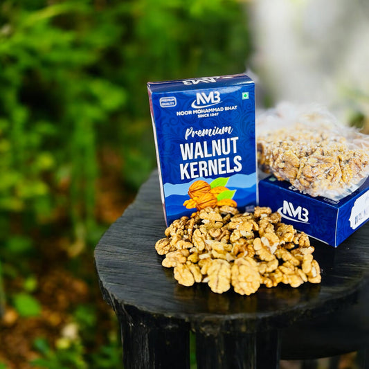 A    WALNUT KERNALS