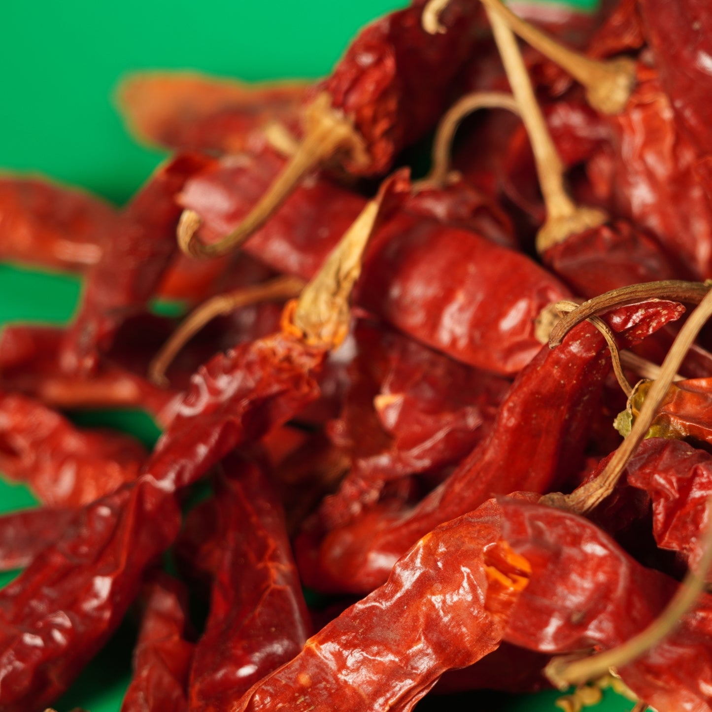 KASHMIRI CHILLLI (SABOOT)